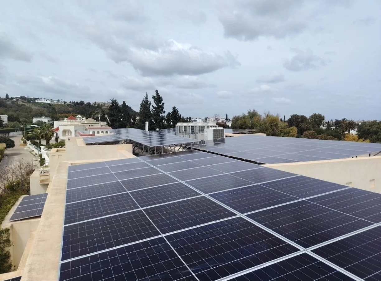 Installation solaire photovoltaïque ENERVOX sur une toiture